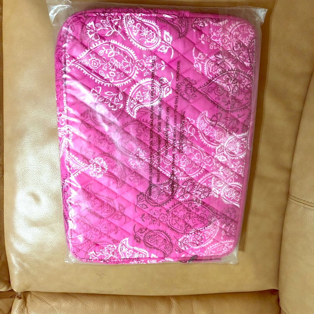 NWT Vera Bradley tablet case 💕